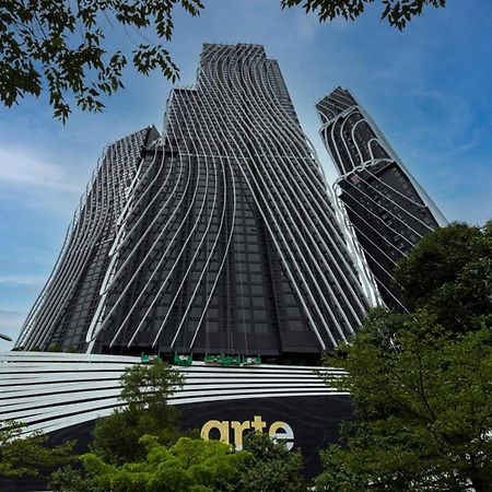Апарт отель Arte Mont Kiara Куала-Лумпур Экстерьер фото Arte S KL